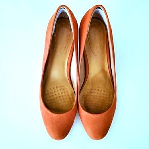 CORSO COMO Low heel nubuck suede heels